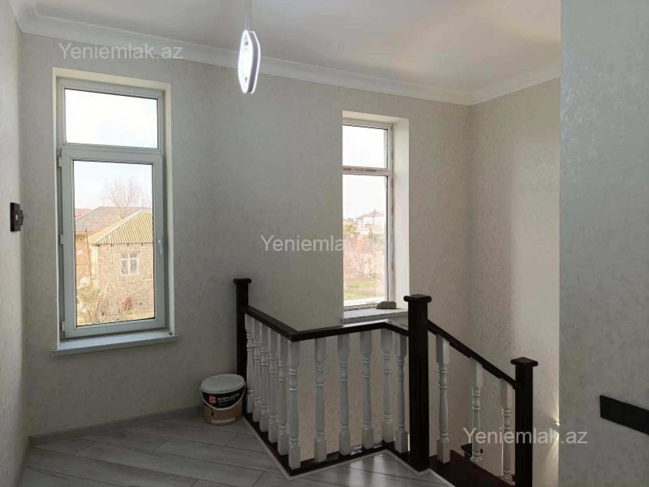 Satılır 5 otaqlı həyət evi 220 m²