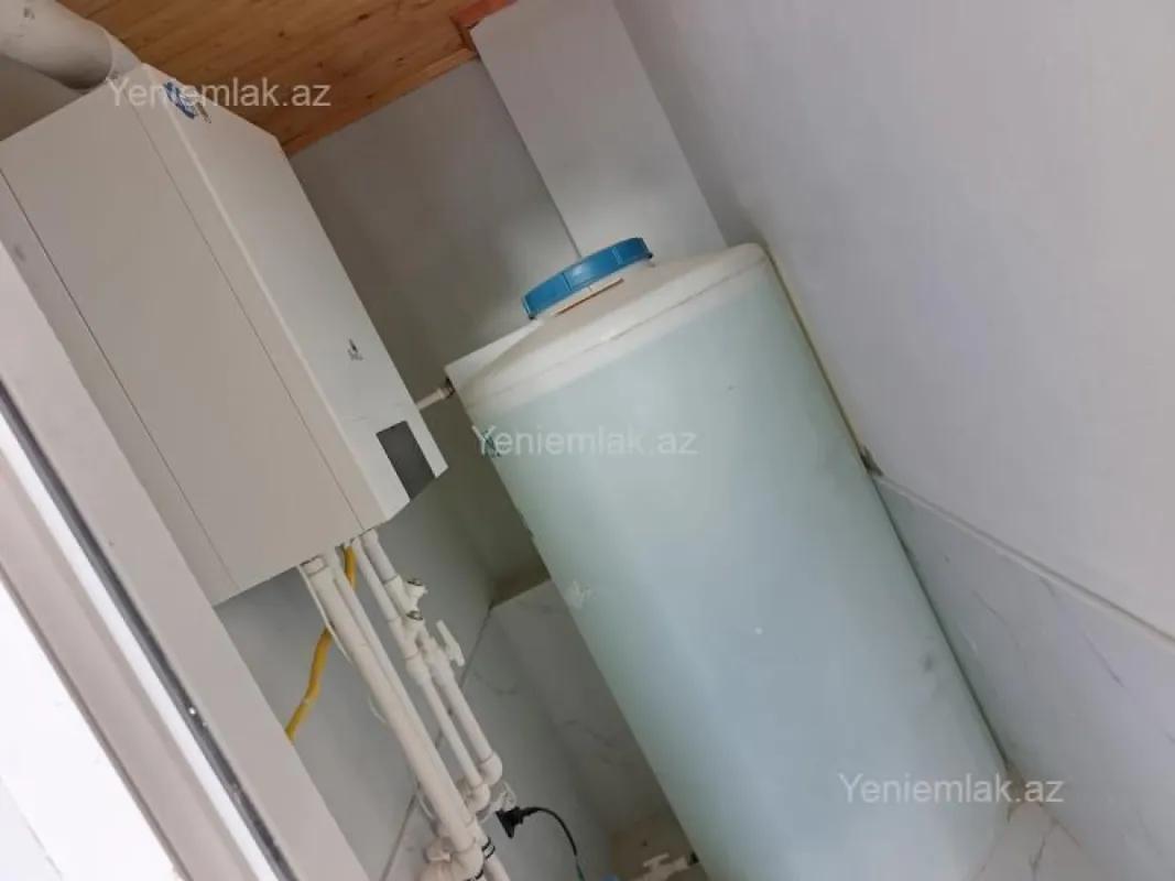 Satılır 5 otaqlı həyət evi 220 m²