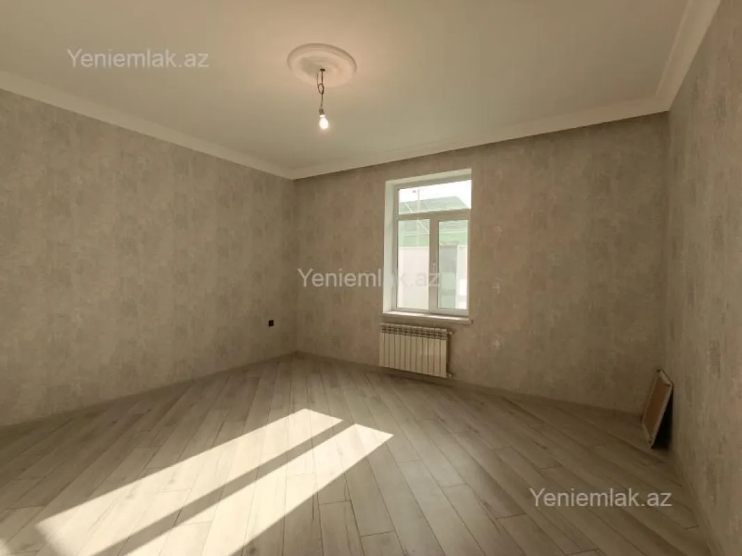Satılır 5 otaqlı həyət evi 220 m²