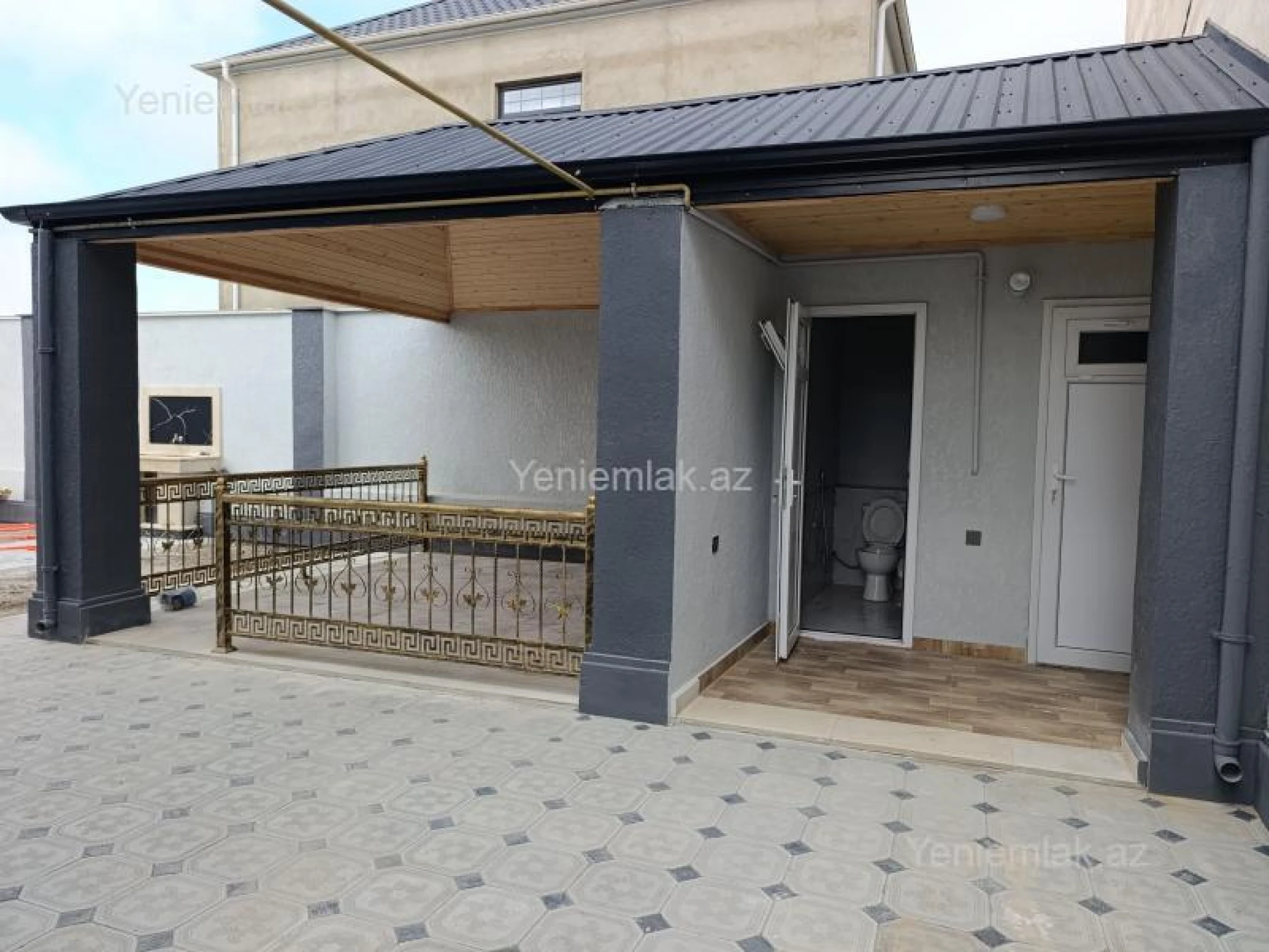 Satılır 5 otaqlı həyət evi 220 m²