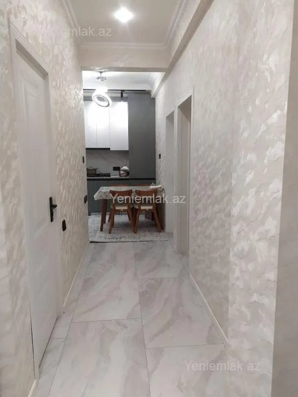 Satılır 3 otaqlı yeni tikili 72 m²