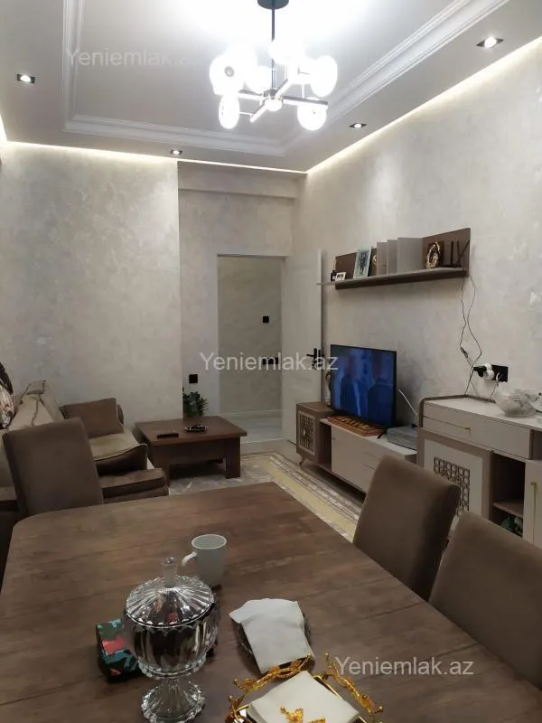Satılır 3 otaqlı yeni tikili 72 m²