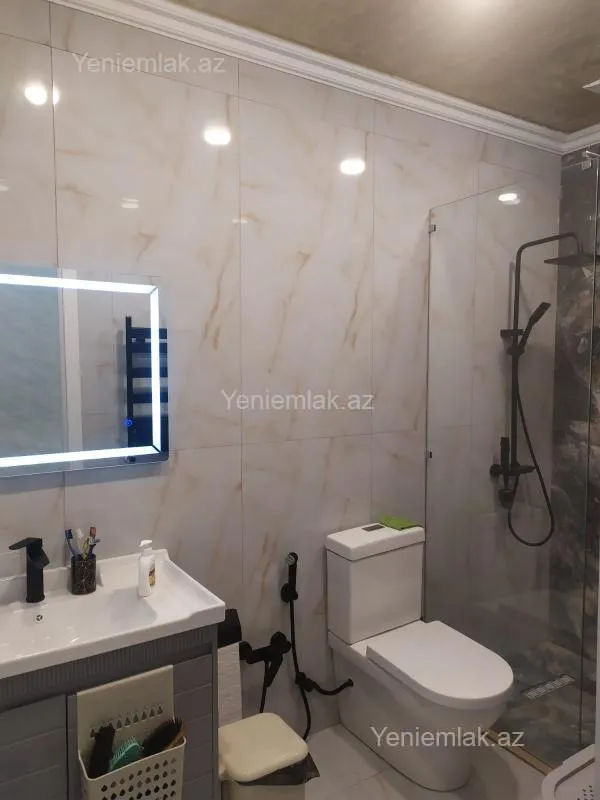 Satılır 3 otaqlı yeni tikili 72 m²