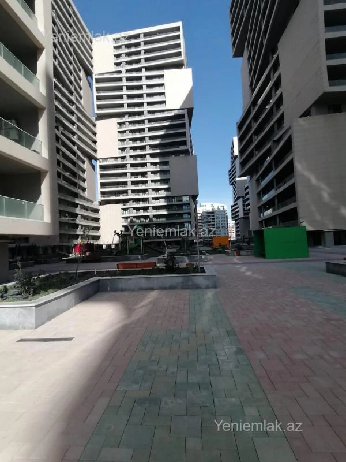 Satılır 2 otaqlı yeni tikili 100 m²