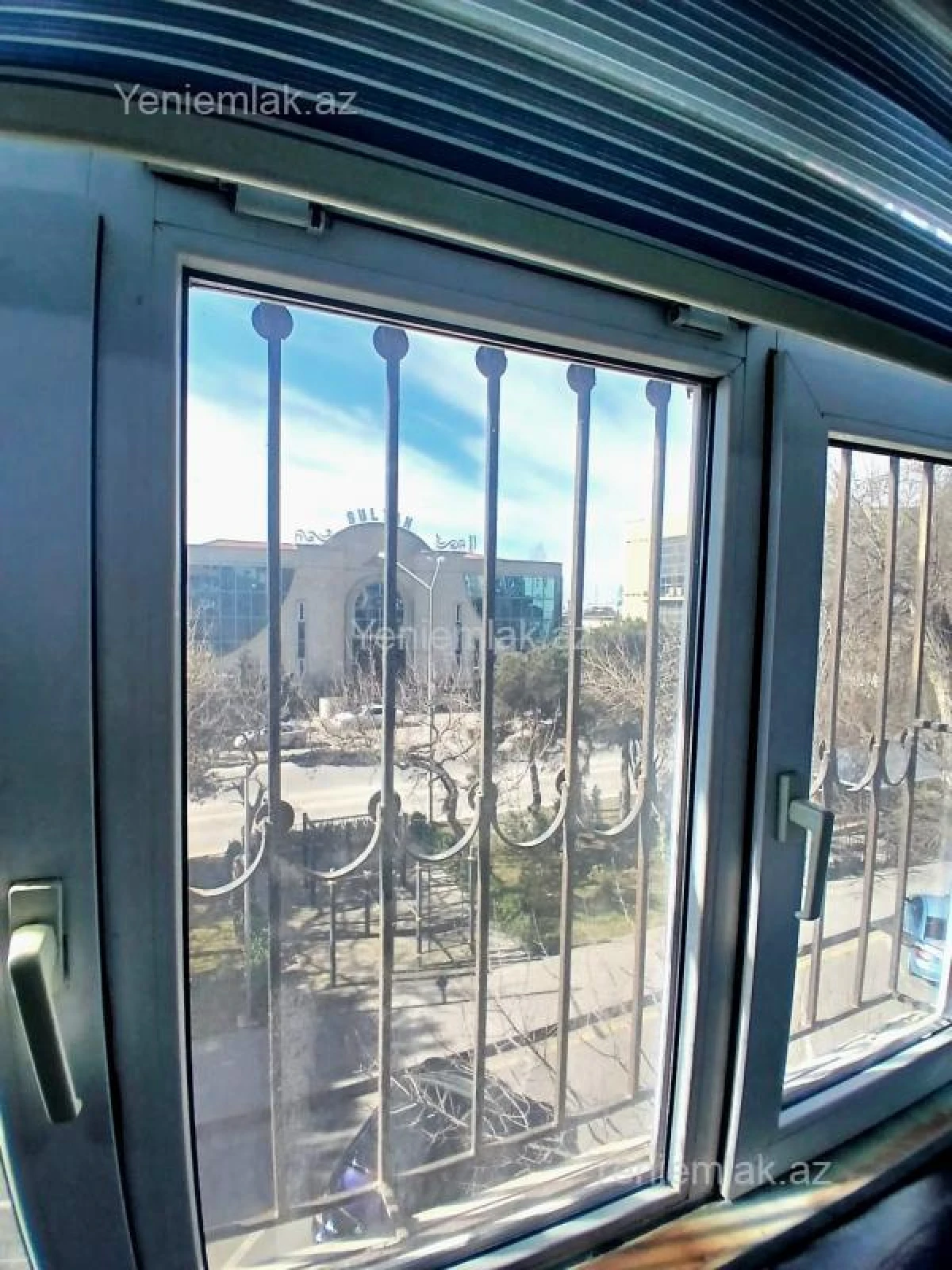 Satılır 3 otaqlı köhnə tikili 55 m²