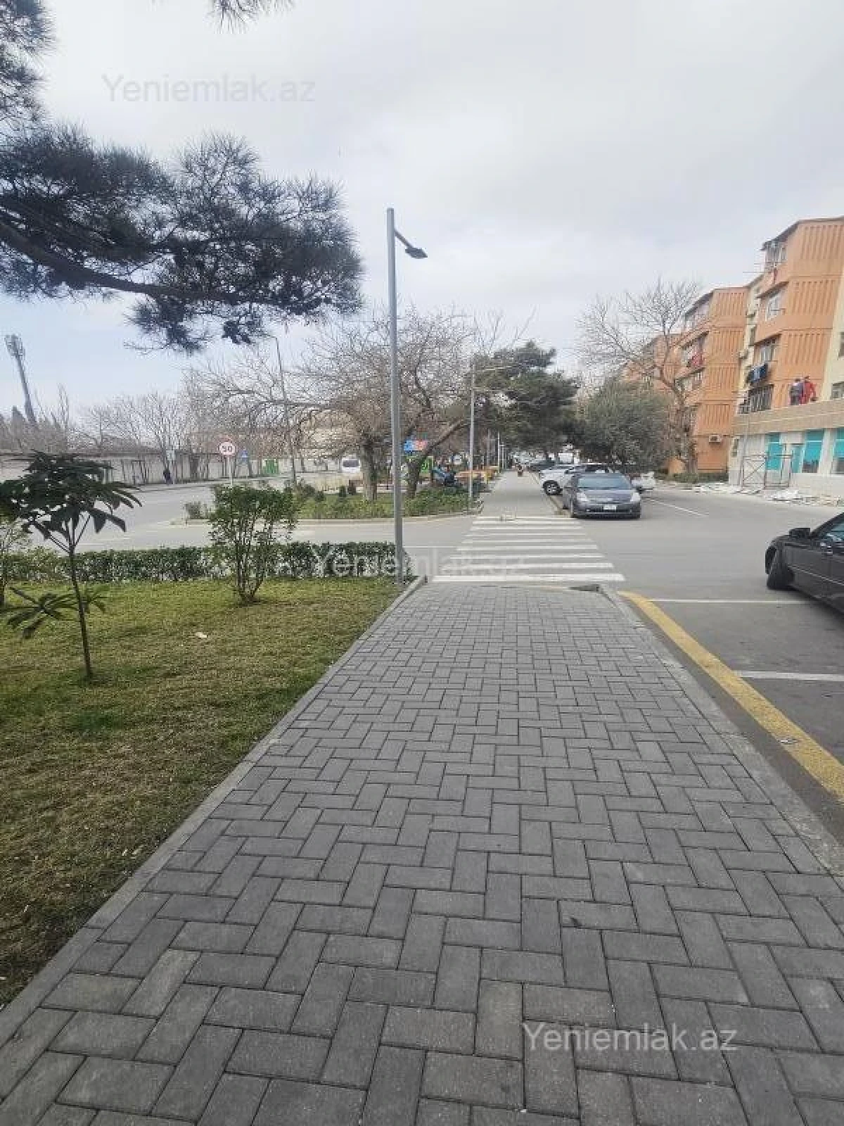 Satılır 3 otaqlı köhnə tikili 55 m²