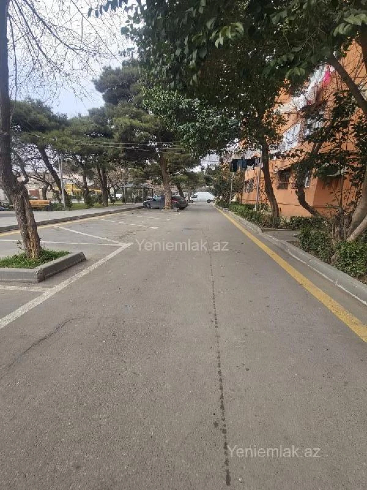 Satılır 3 otaqlı köhnə tikili 55 m²