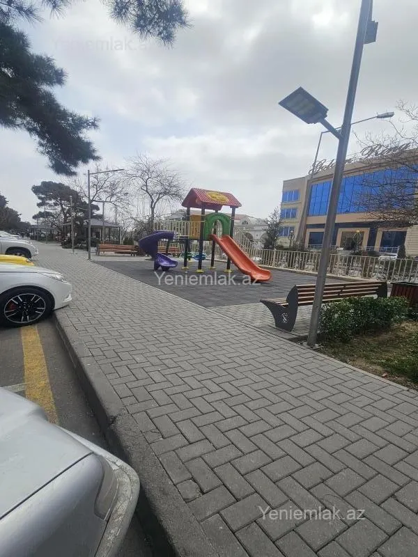 Satılır 3 otaqlı köhnə tikili 55 m²