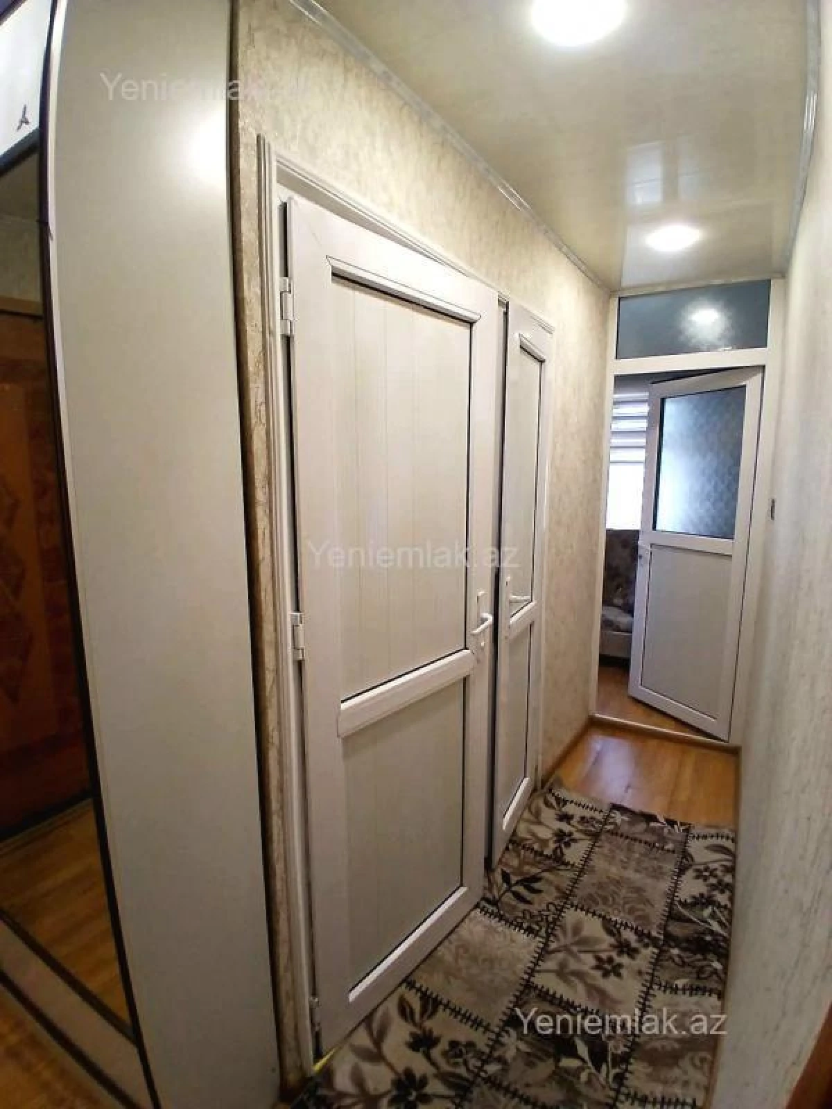 Satılır 3 otaqlı köhnə tikili 55 m²