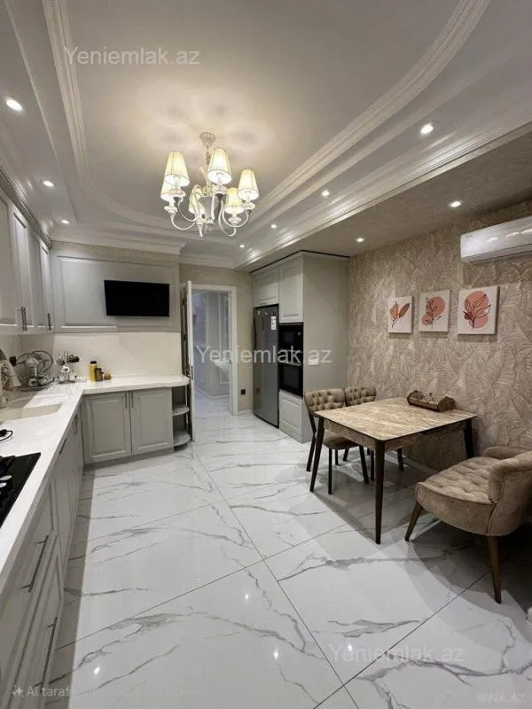 Satılır 3 otaqlı yeni tikili 147 m²