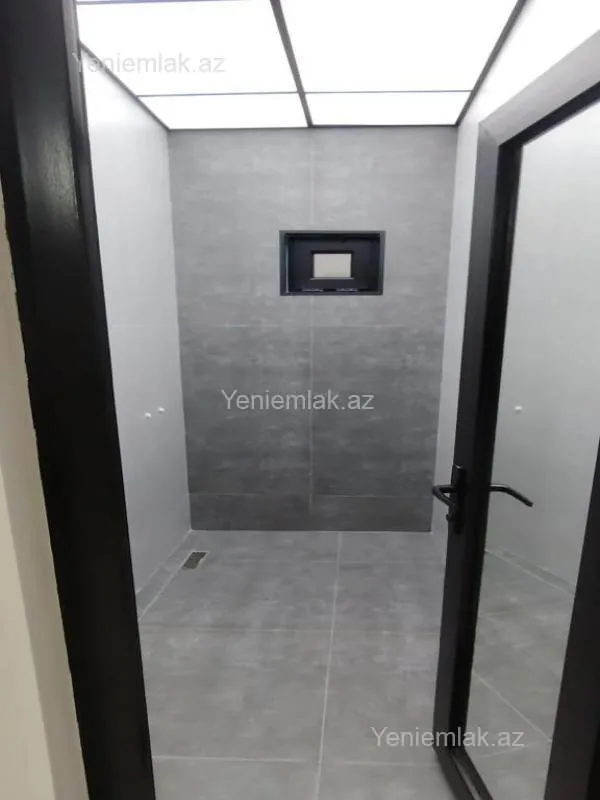 Satılır 5 otaqlı həyət evi 200 m²