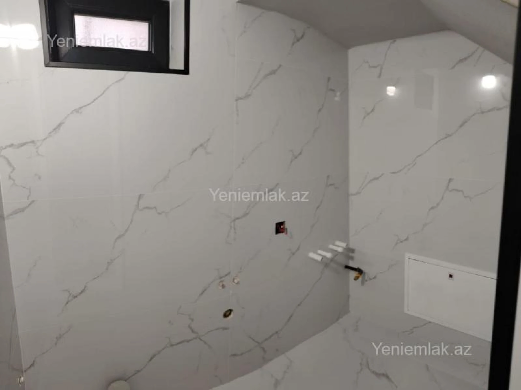 Satılır 5 otaqlı həyət evi 200 m²
