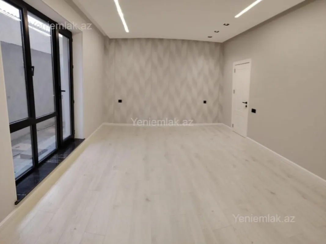 Satılır 5 otaqlı həyət evi 200 m²