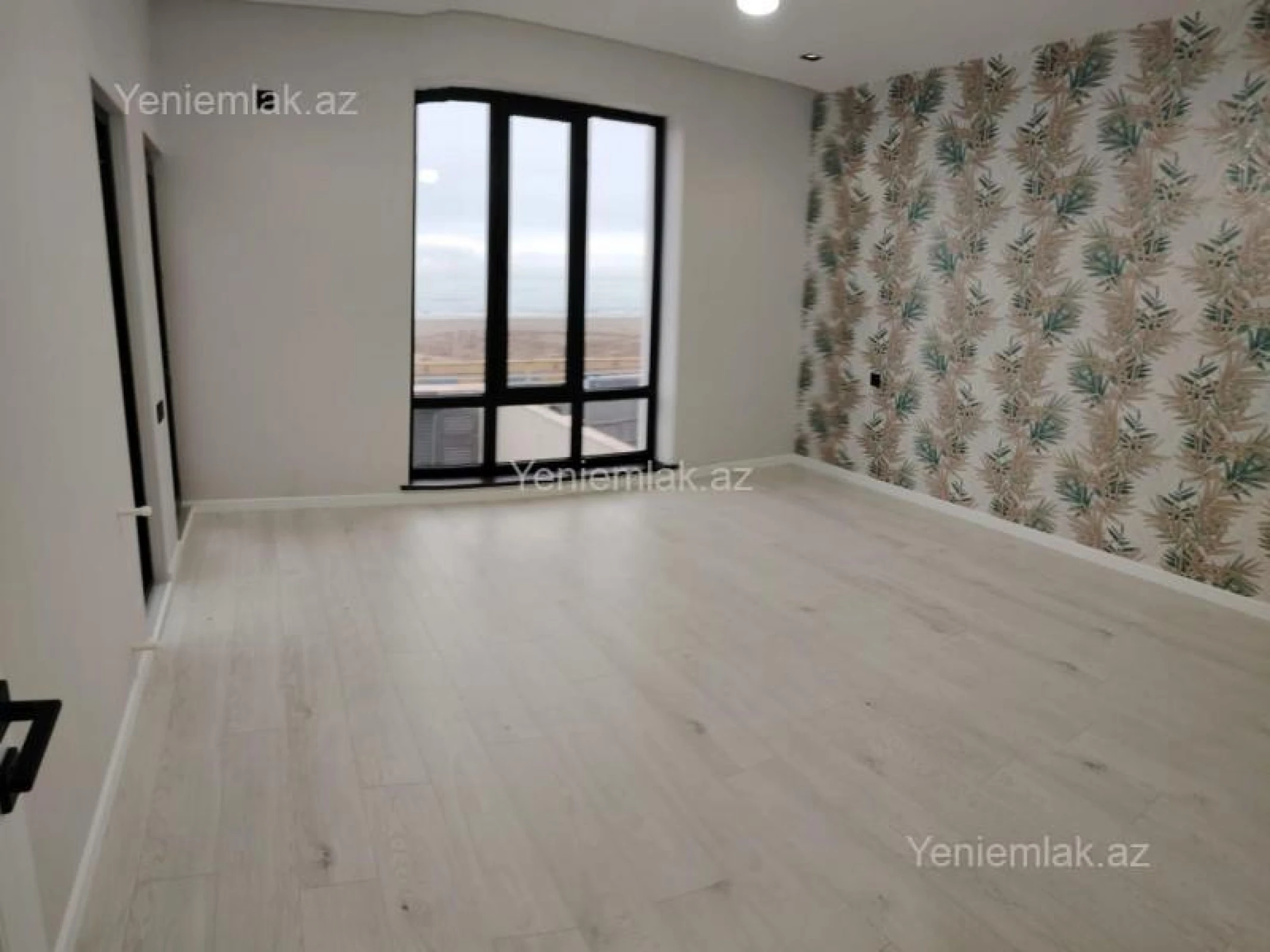 Satılır 5 otaqlı həyət evi 200 m²
