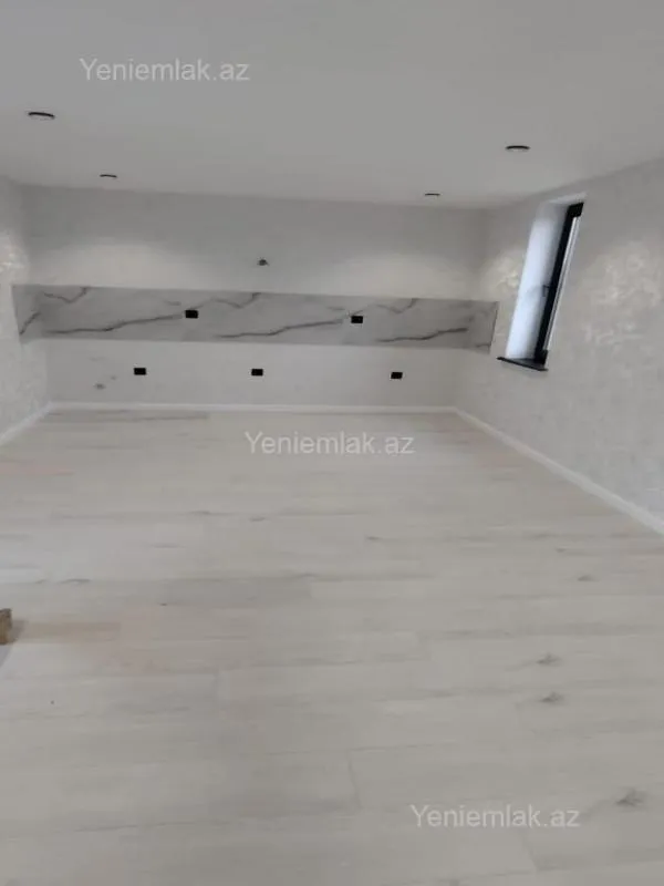 Satılır 5 otaqlı həyət evi 200 m²