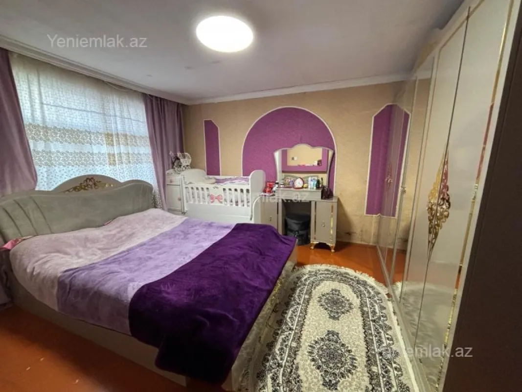 Satılır 4 otaqlı həyət evi 100 m²