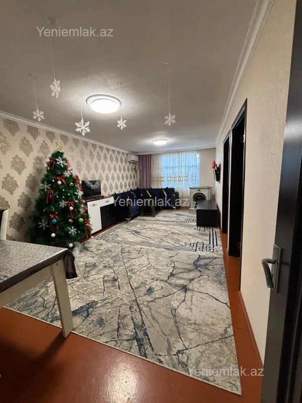 Satılır 4 otaqlı həyət evi 100 m²