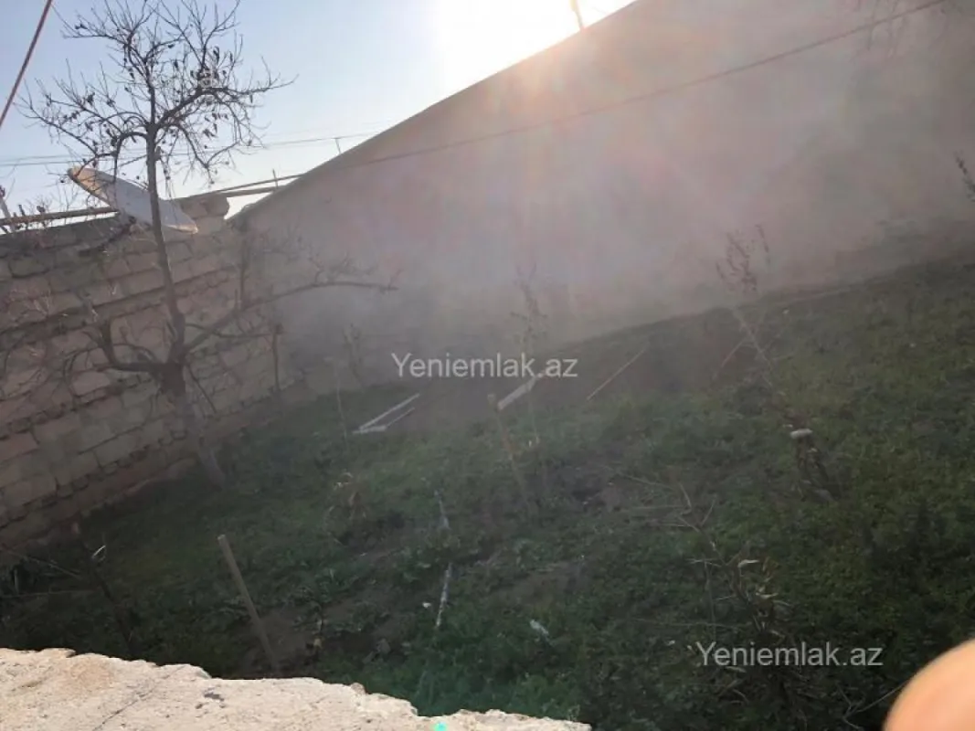 Satılır 4 otaqlı həyət evi 100 m²