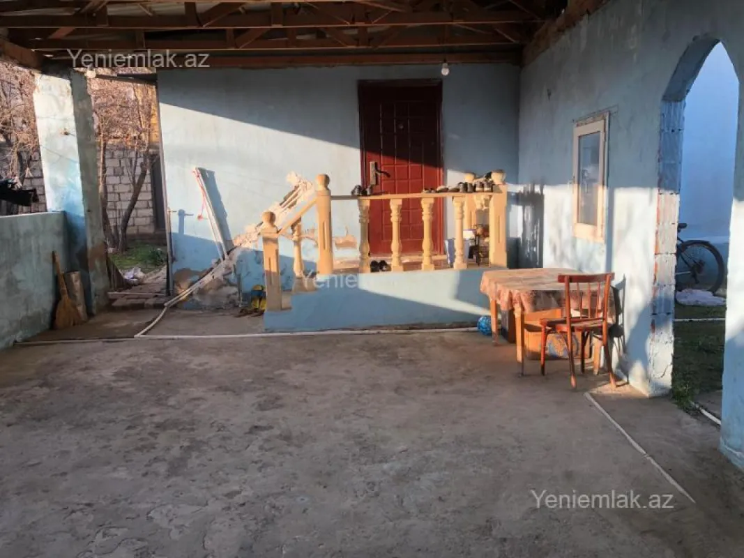 Satılır 4 otaqlı həyət evi 100 m²
