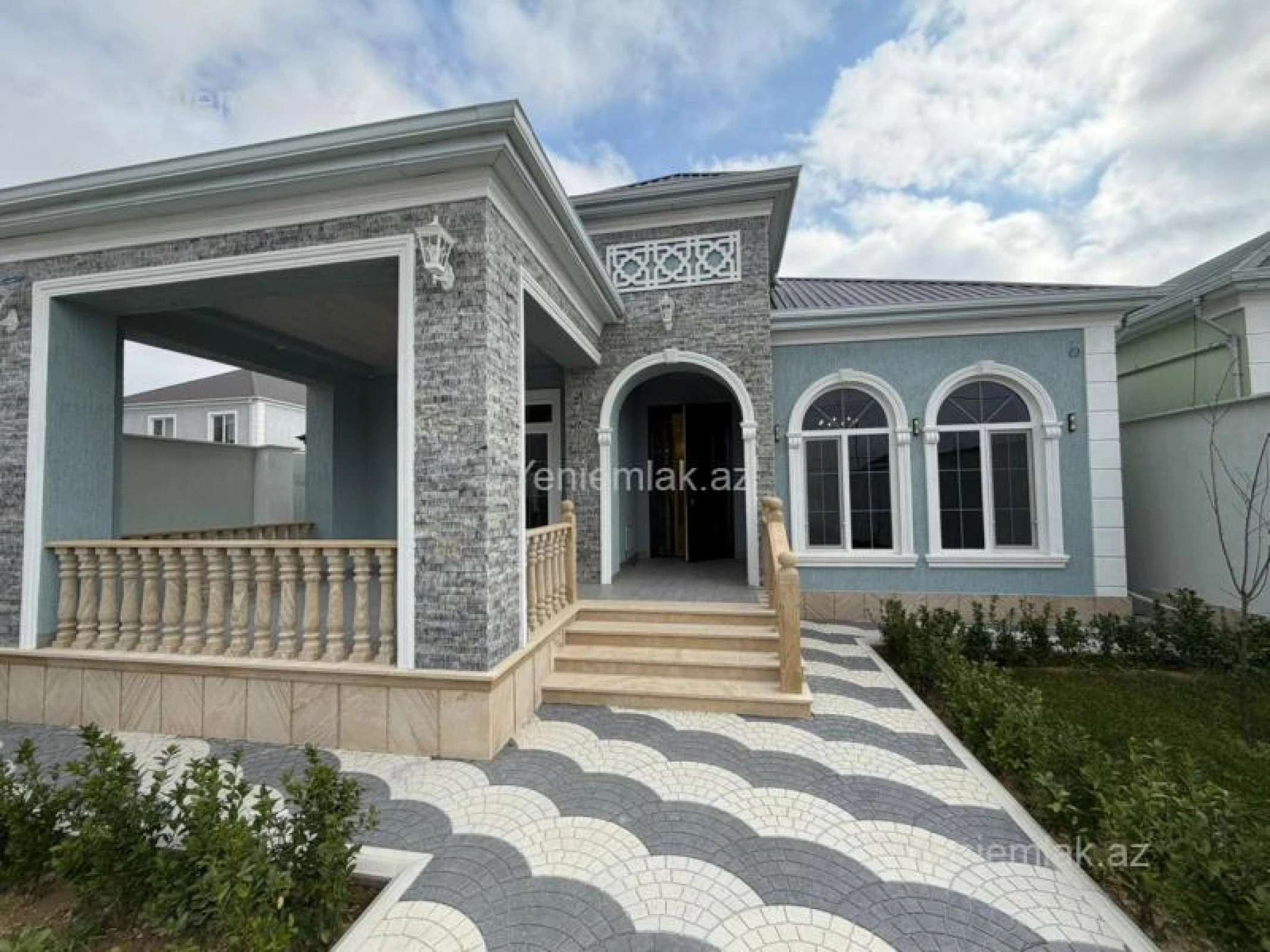 Satılır 4 otaqlı həyət evi 150 m²