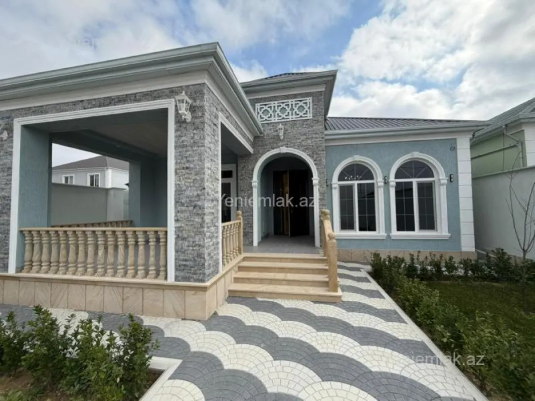 Satılır 4 otaqlı həyət evi 150 m²