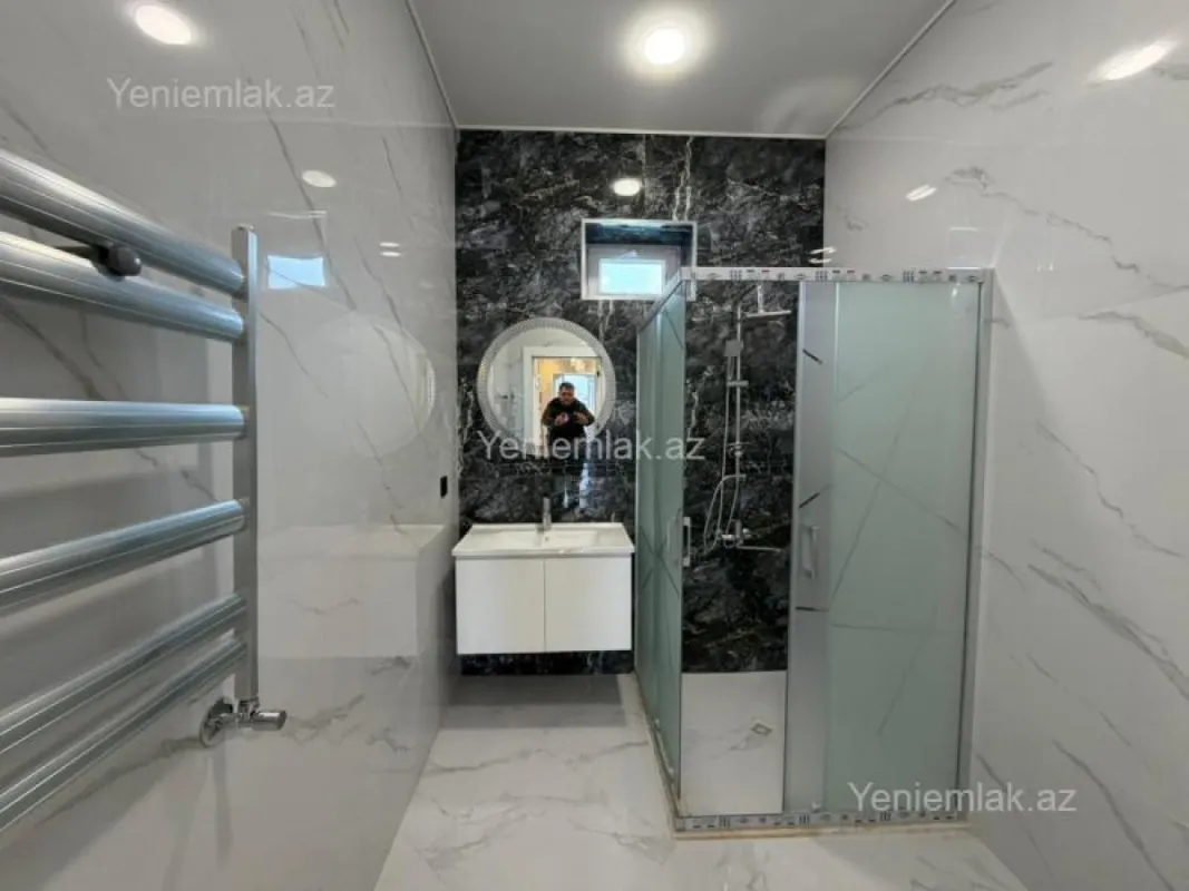 Satılır 4 otaqlı həyət evi 150 m²