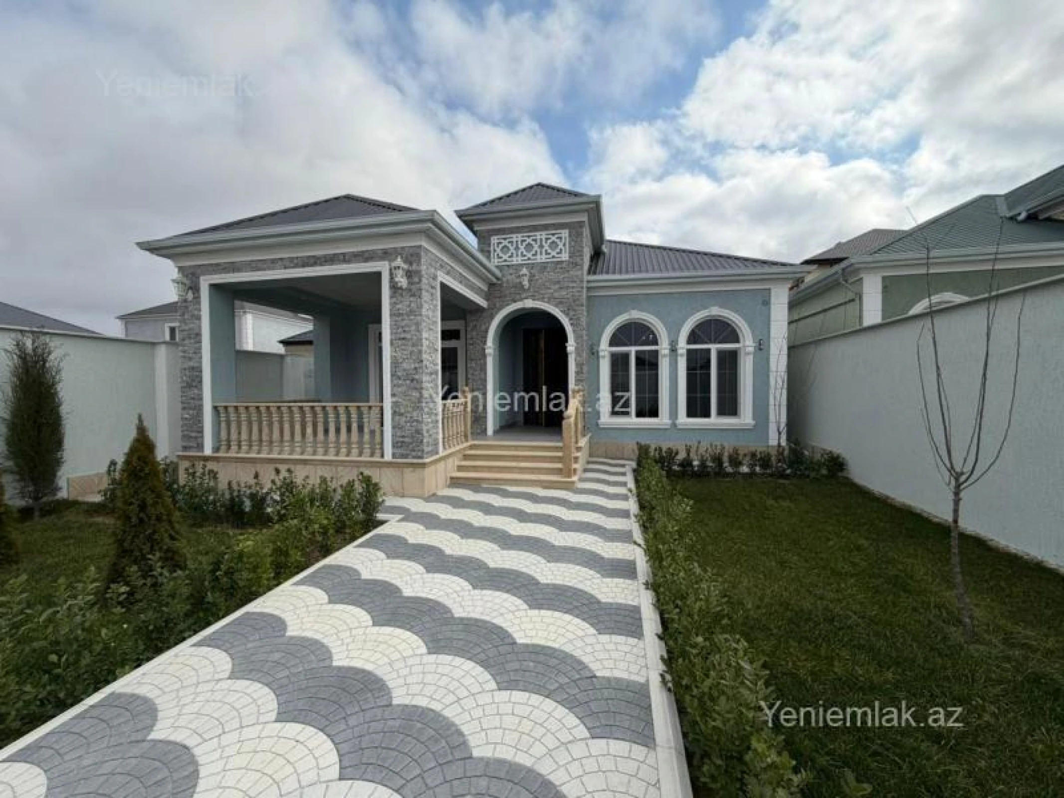 Satılır 4 otaqlı həyət evi 150 m²