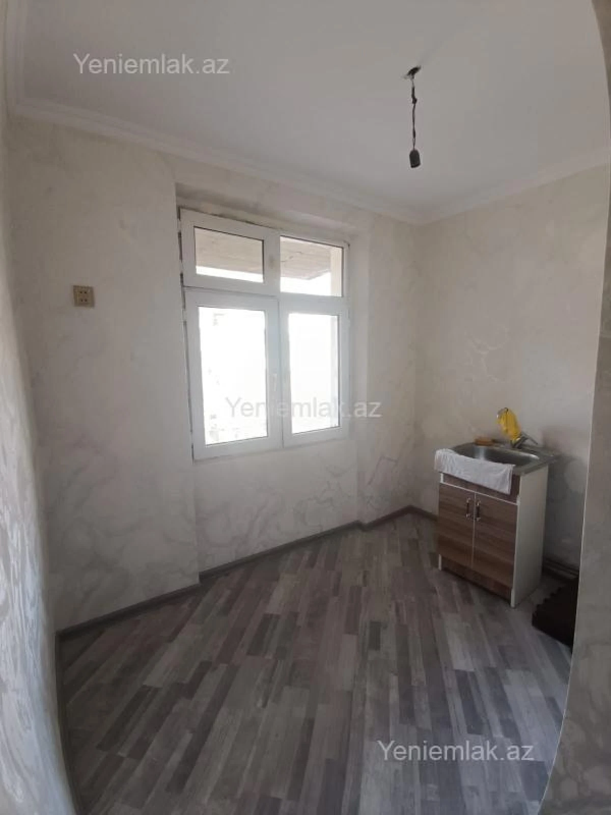 Satılır 2 otaqlı köhnə tikili 48 m²