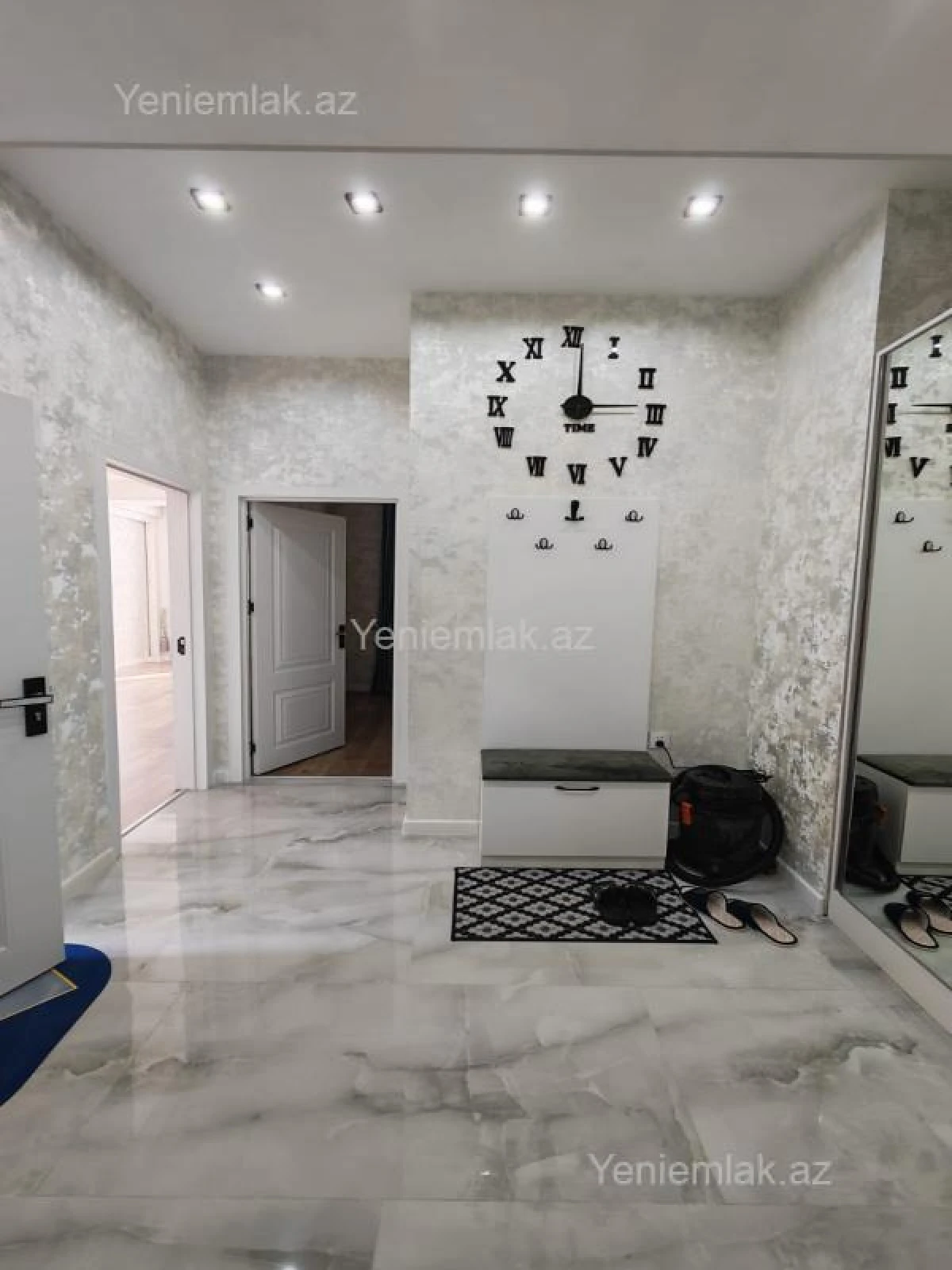 Satılır 2 otaqlı yeni tikili 60 m²