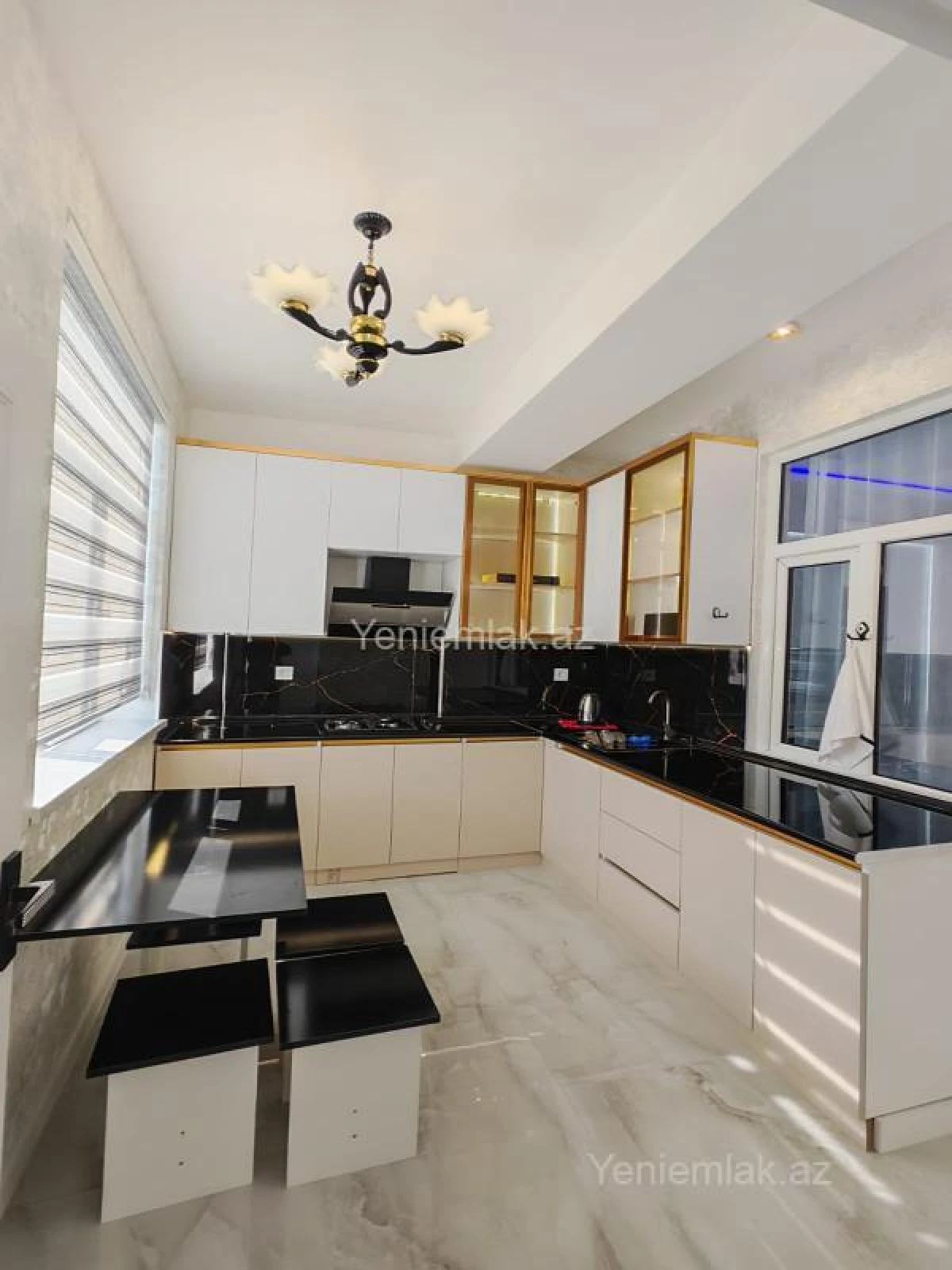 Satılır 2 otaqlı yeni tikili 60 m²