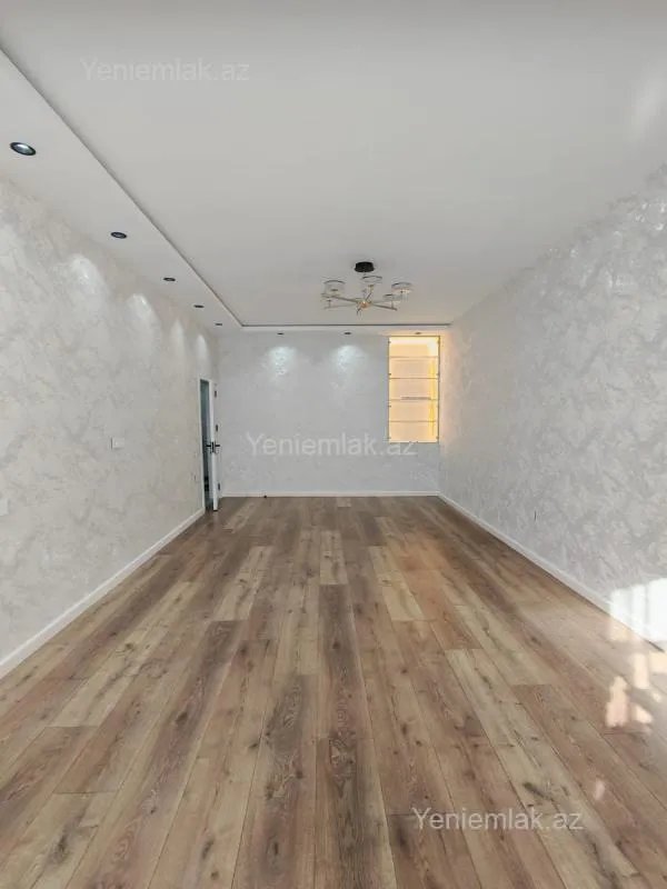 Satılır 2 otaqlı yeni tikili 60 m²
