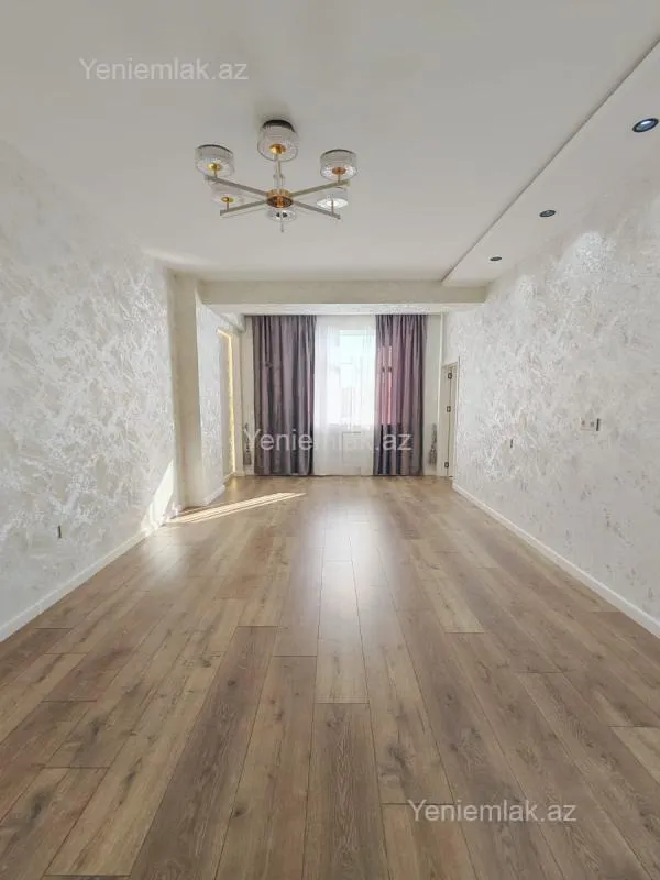 Satılır 2 otaqlı yeni tikili 60 m²