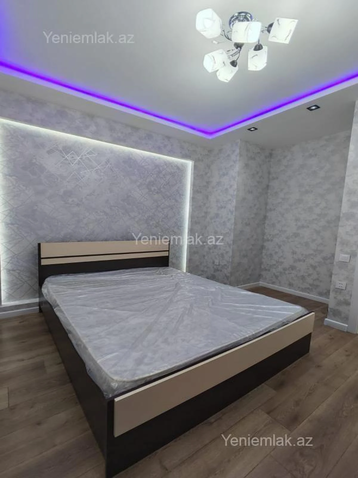 Satılır 2 otaqlı yeni tikili 60 m²