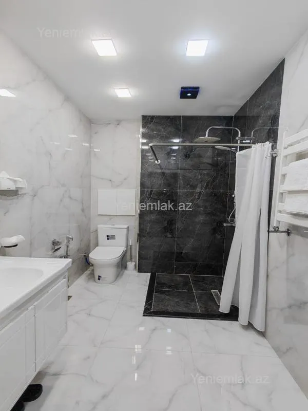 Satılır 2 otaqlı yeni tikili 60 m²