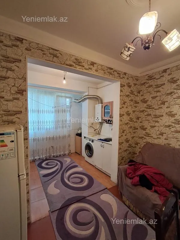 Satılır 2 otaqlı köhnə tikili 65 m²