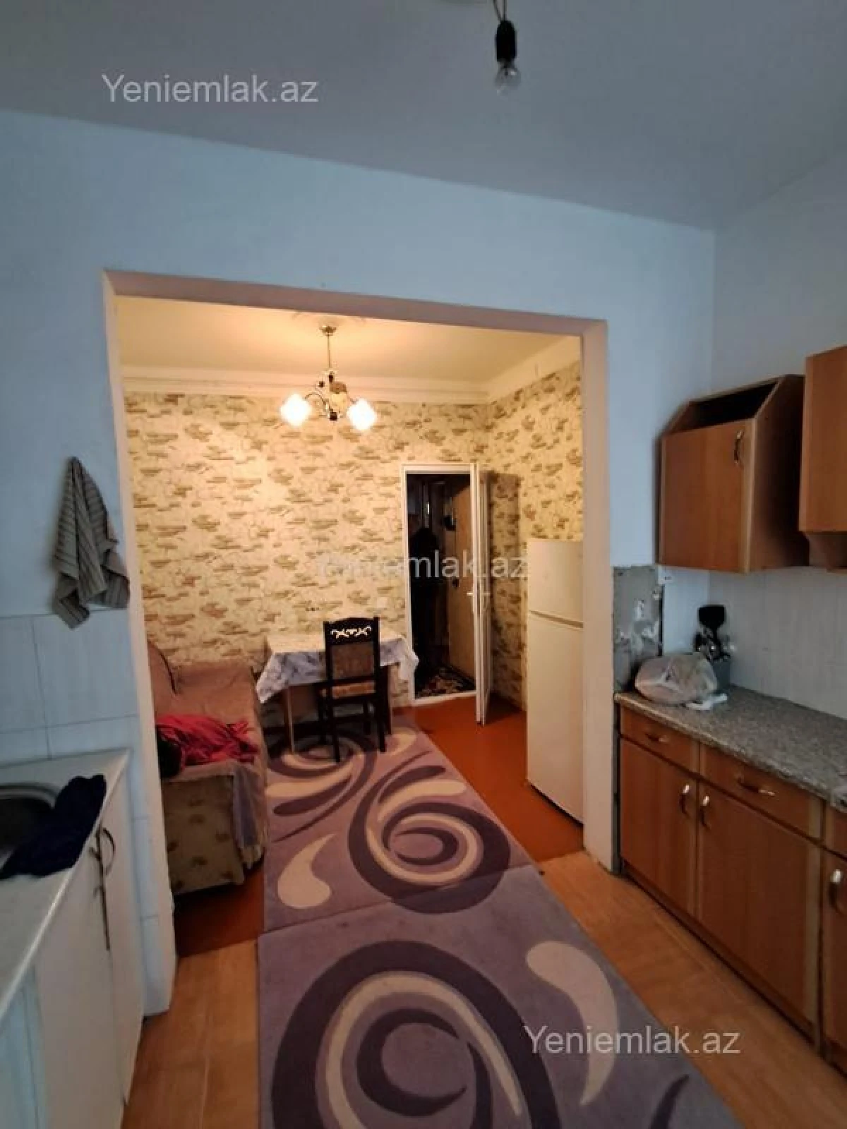 Satılır 2 otaqlı köhnə tikili 65 m²