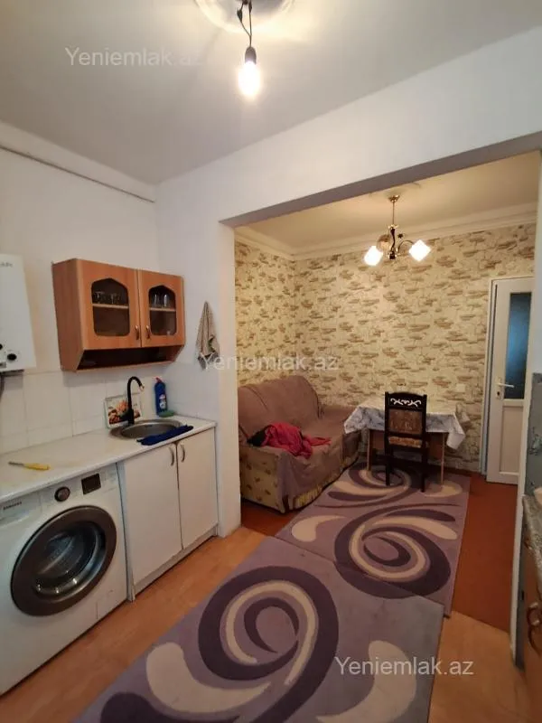 Satılır 2 otaqlı köhnə tikili 65 m²