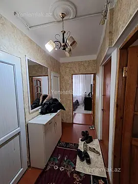 Satılır 2 otaqlı köhnə tikili 65 m²