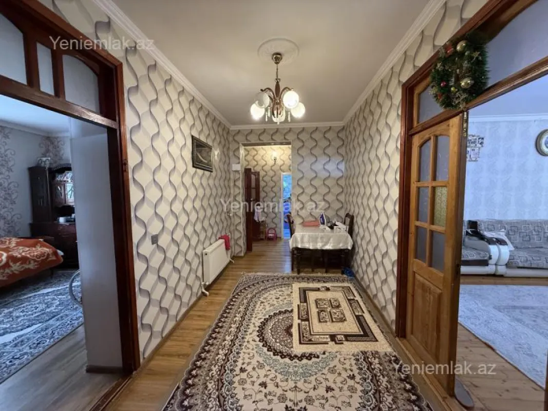 Satılır 4 otaqlı həyət evi 150 m²