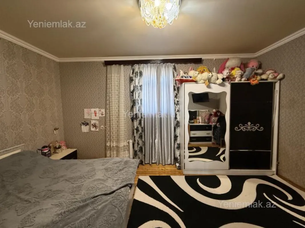 Satılır 4 otaqlı həyət evi 150 m²