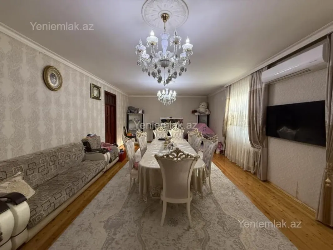 Satılır 4 otaqlı həyət evi 150 m²