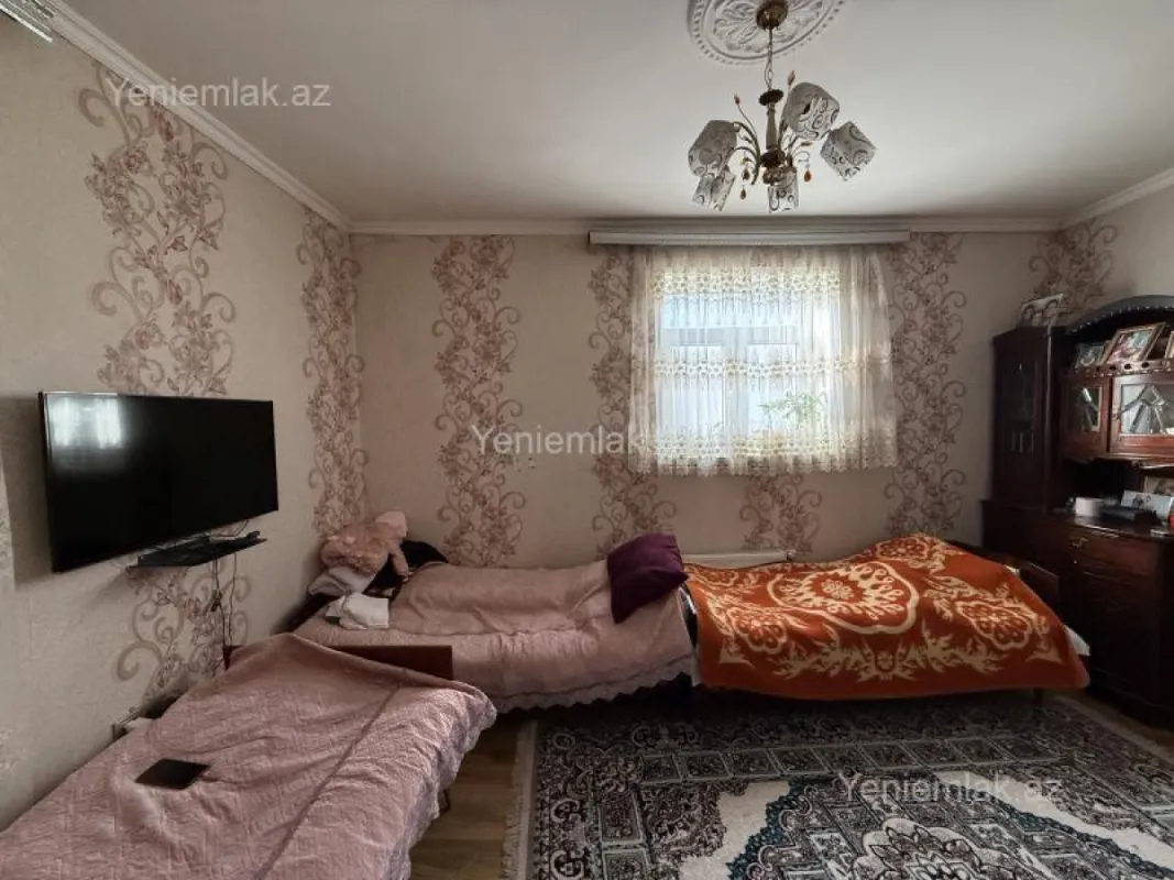 Satılır 4 otaqlı həyət evi 150 m²