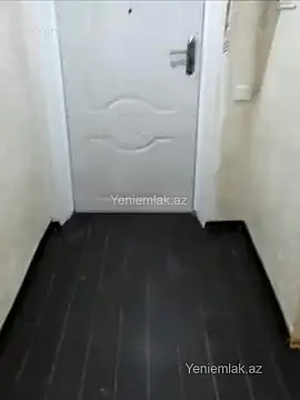Satılır 2 otaqlı köhnə tikili 45 m²