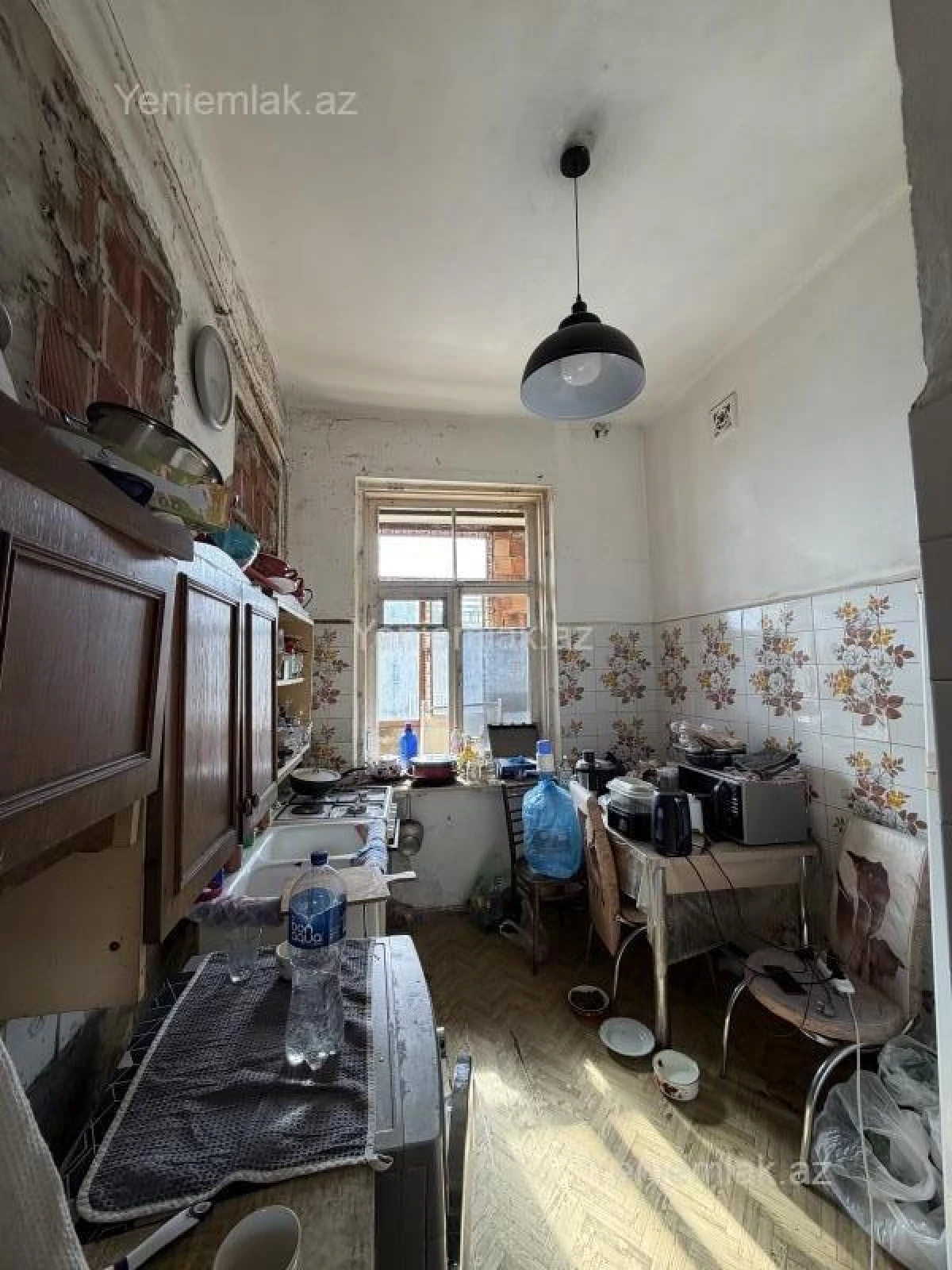 Satılır 3 otaqlı köhnə tikili 95 m²