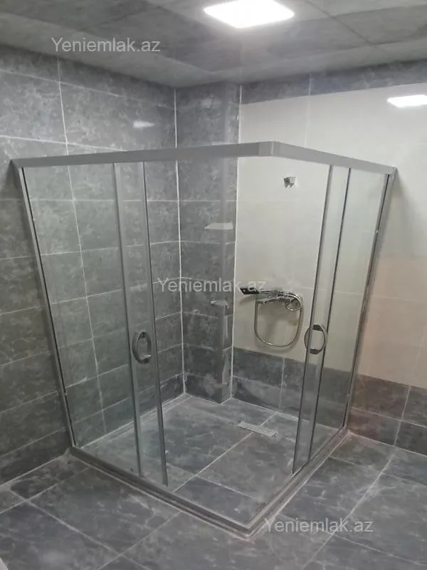 Satılır 2 otaqlı yeni tikili 81 m²