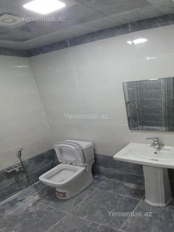 Satılır 2 otaqlı yeni tikili 81 m²