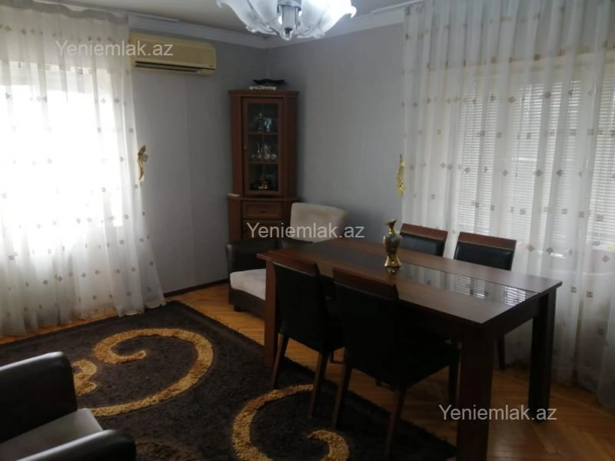 Satılır 3 otaqlı köhnə tikili 80 m²