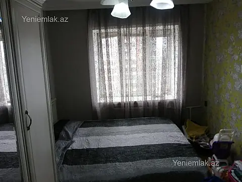 Satılır 3 otaqlı köhnə tikili 80 m²