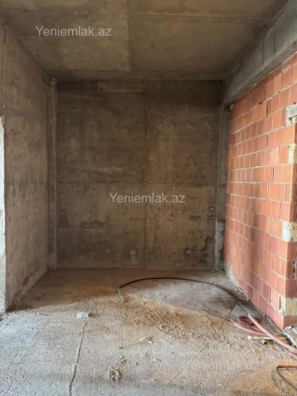 Satılır 1 otaqlı yeni tikili 71.5 m²