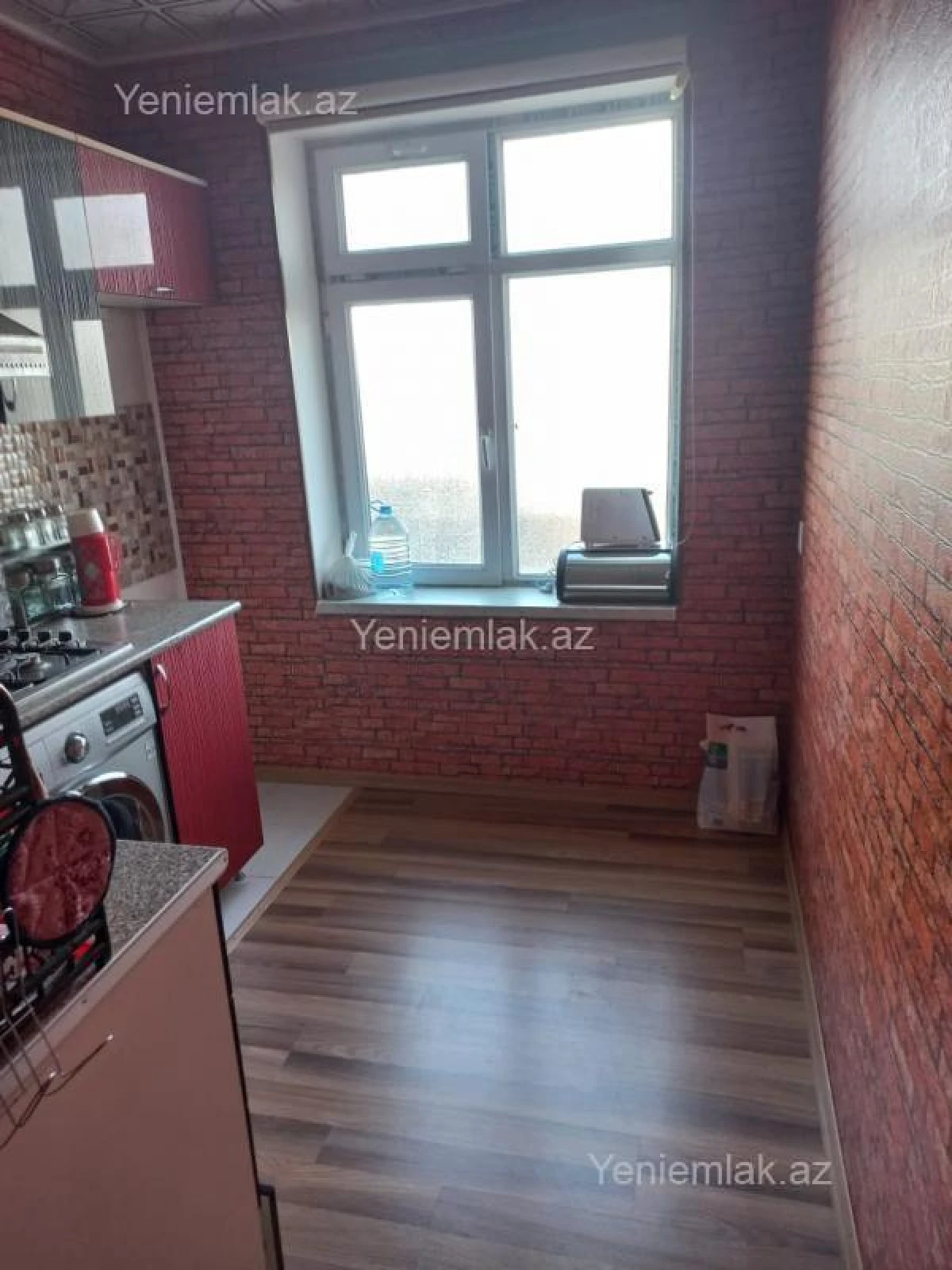 Satılır 3 otaqlı köhnə tikili 60 m²